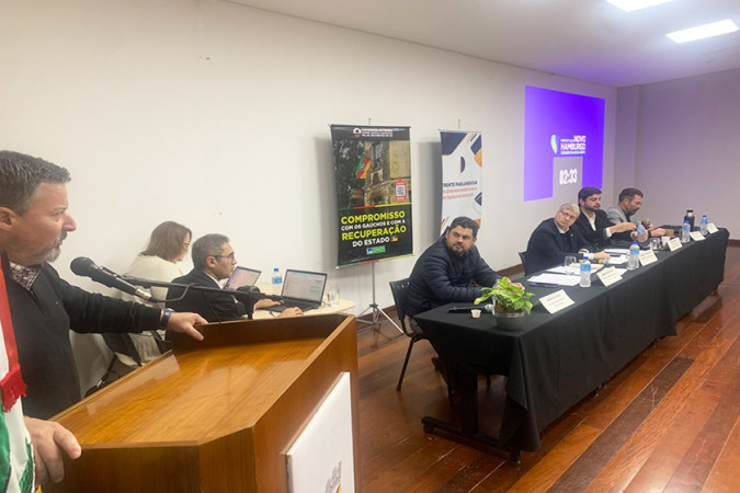 Seminário debate proteção contra enchente e retomada econômica da região