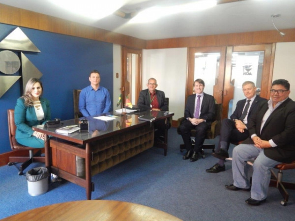 Presidente da Câmara de Novo Hamburgo em visita na ACI