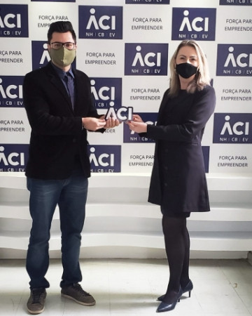 ACI entrega homenagem pelos 10 anos da Unidade Branding