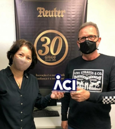 Metalúrgica Reuter recebe homenagem da ACI