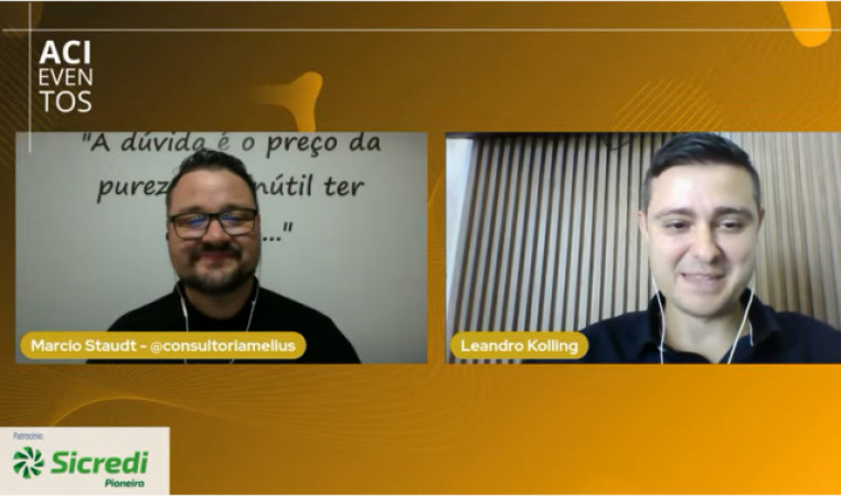'Mídias off-line e on-line se complementam', afirma consultor de estratégia comercial