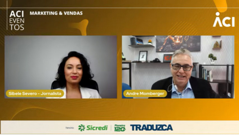 Treinar em frente ao espelho é o primeiro passo para fazer vídeos para redes sociais