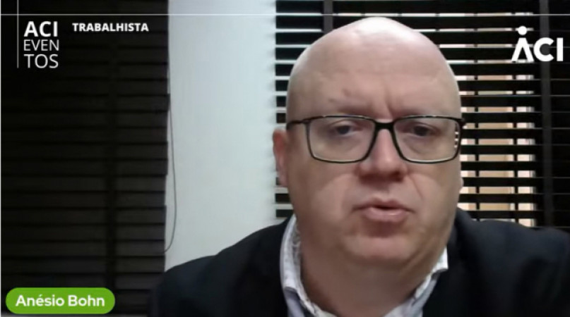 Consultor jurídico orienta empresas associadas em temas trabalhistas