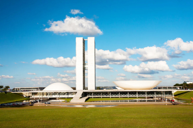 ACI pede tramitação regular e transparente de projetos de grande impacto econômico e trabalhista