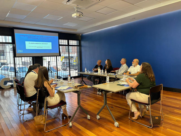 Integração e troca de ideias marcam primeira reunião