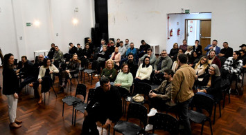 Lojistas, prefeitura e entidades debatem ações para fortalecimento do Centro
