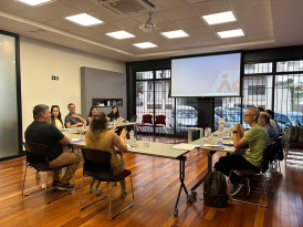 Reunião mensal debate agenda de eventos e aumento tarifário