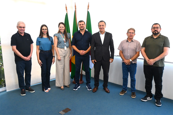 Prefeito e vice recebem reitor da Universidade Feevale