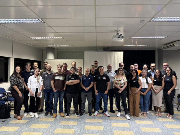 Treinamento Comunicação e Postura Empresarial reúne profissionais na ACI