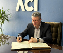 Robinson Klein reassume presidência da entidade