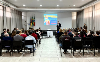 Loucura por Sapatos e Festival de Cervejas Artesanais promovem café da manhã para expositores