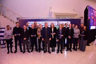 Empresas aniversariantes em junho recebem homenagem