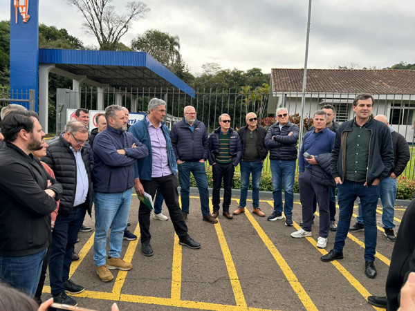 Empresários verificam in loco condições da RS-239