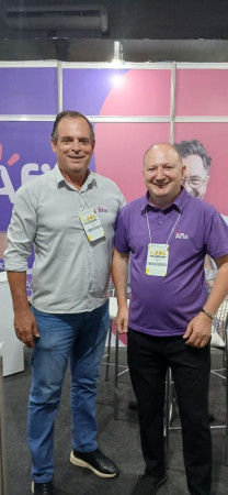 Artecola destaca sua presença no calçado em feiras no Brasil e Colômbia