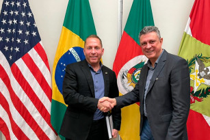 Cônsul-geral dos EUA em Porto Alegre recebe comitiva da ACI em encontro produtivo