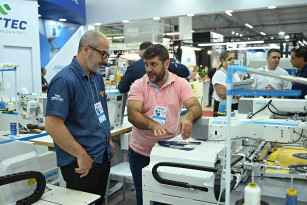 Feira destaca inovações para ampliar competitividade da indústria coureiro-calçadista