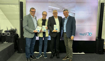 Livro dos 105 anos da ACI é entregue a lideranças empresariais