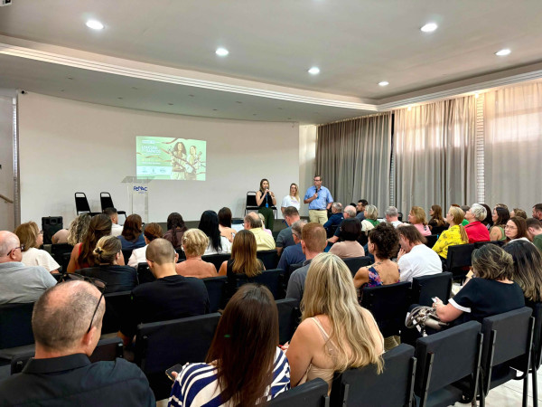 Loucura por Sapatos e Festival de Cervejas Artesanais promovem café da manhã com expositores