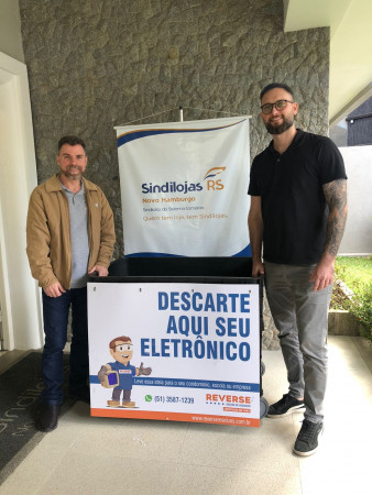 Reverse e Sindilojas-NH abrem ponto de coleta de eletrônicos
