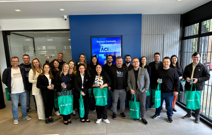 Em visita à ACI, associados conhecem estrutura, benefícios e ações da entidade