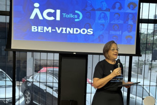 Voluntários do projeto ACI Talks fazem reunião de alinhamento