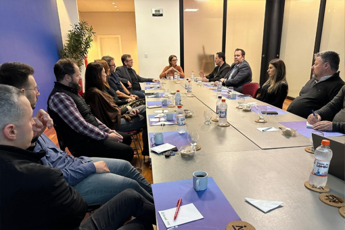 Sustentabilidade e planejamento estratégico pautam encontro do Comitê de Serviços da ACI